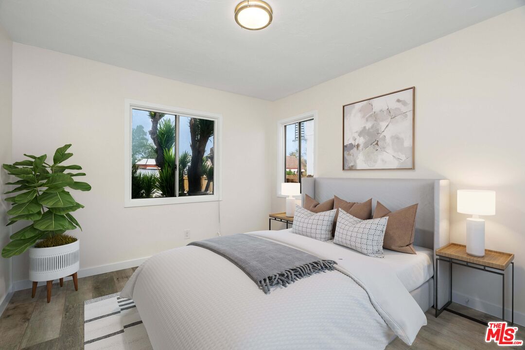 2406 South Cochran Avenue Los Angeles, CA 90016 - Photo 10 of 15