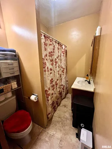 $130,000 | 110 Van Horne Street, Muscatine, IA 52761