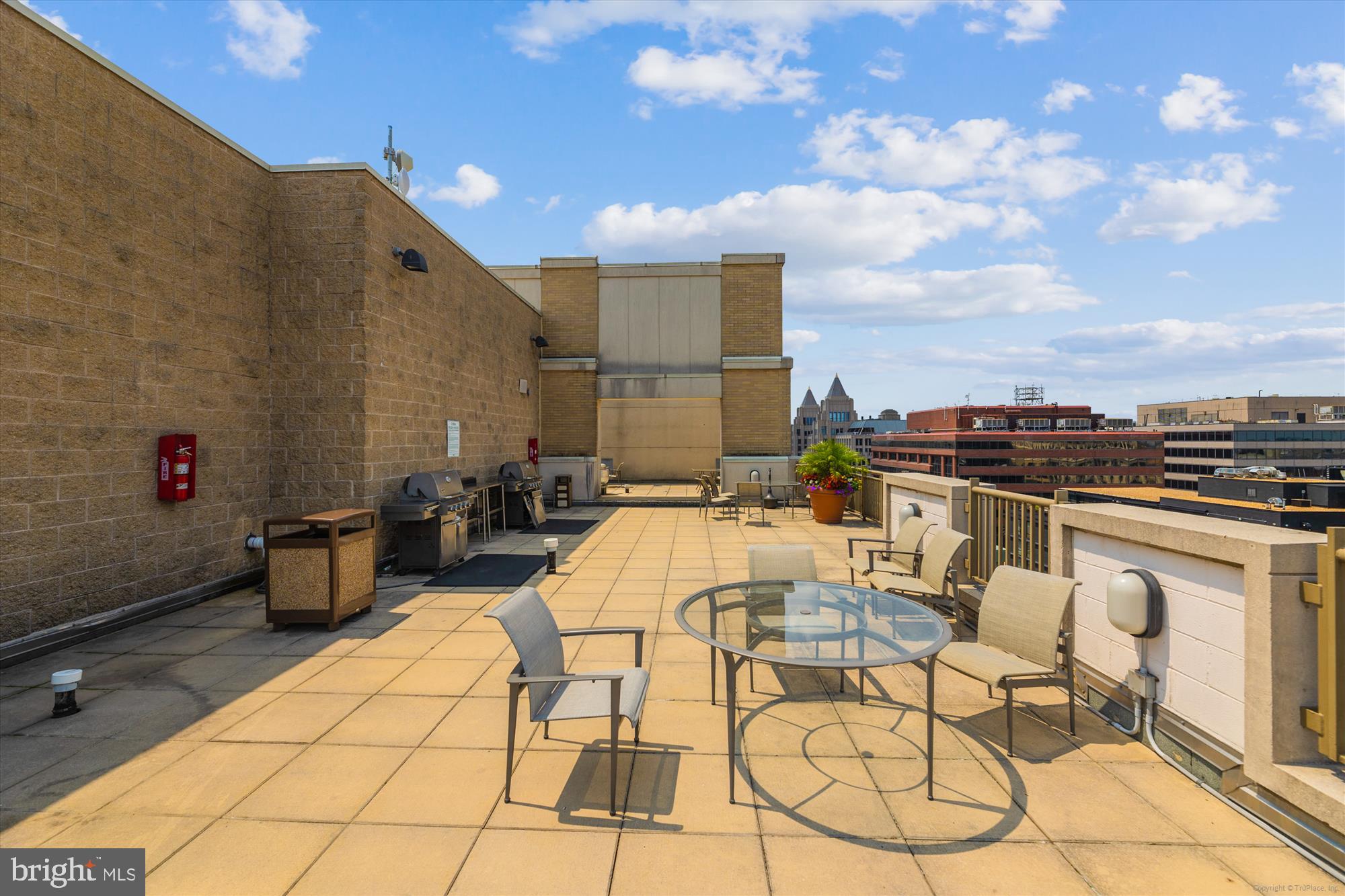 1150 K Street Northwest, Unit 706 Washington, DC 20005 - Photo 23 of 34 a view of a terrace with furniture