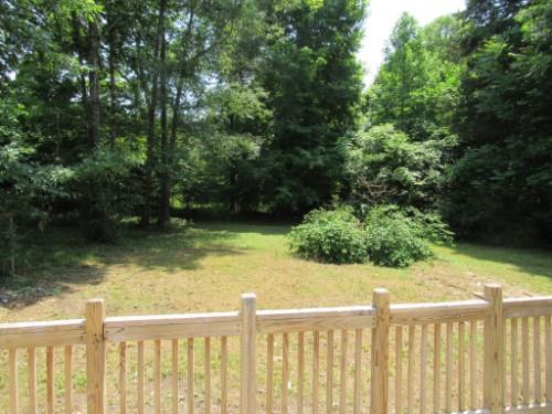 632 Shipper Road Lebanon, TN 37087 - Photo 3 of 11 a view of a small yard from a balcony