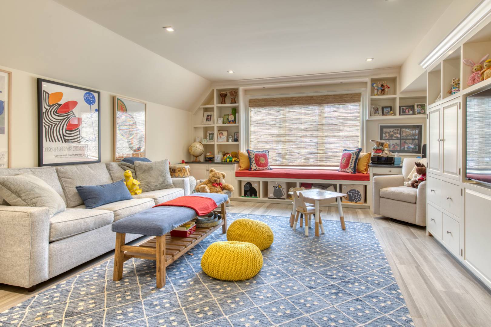 181 Parsonage Pond Road Sagaponack, NY 11962 - Photo 17 of 25 a living room with furniture and a large window