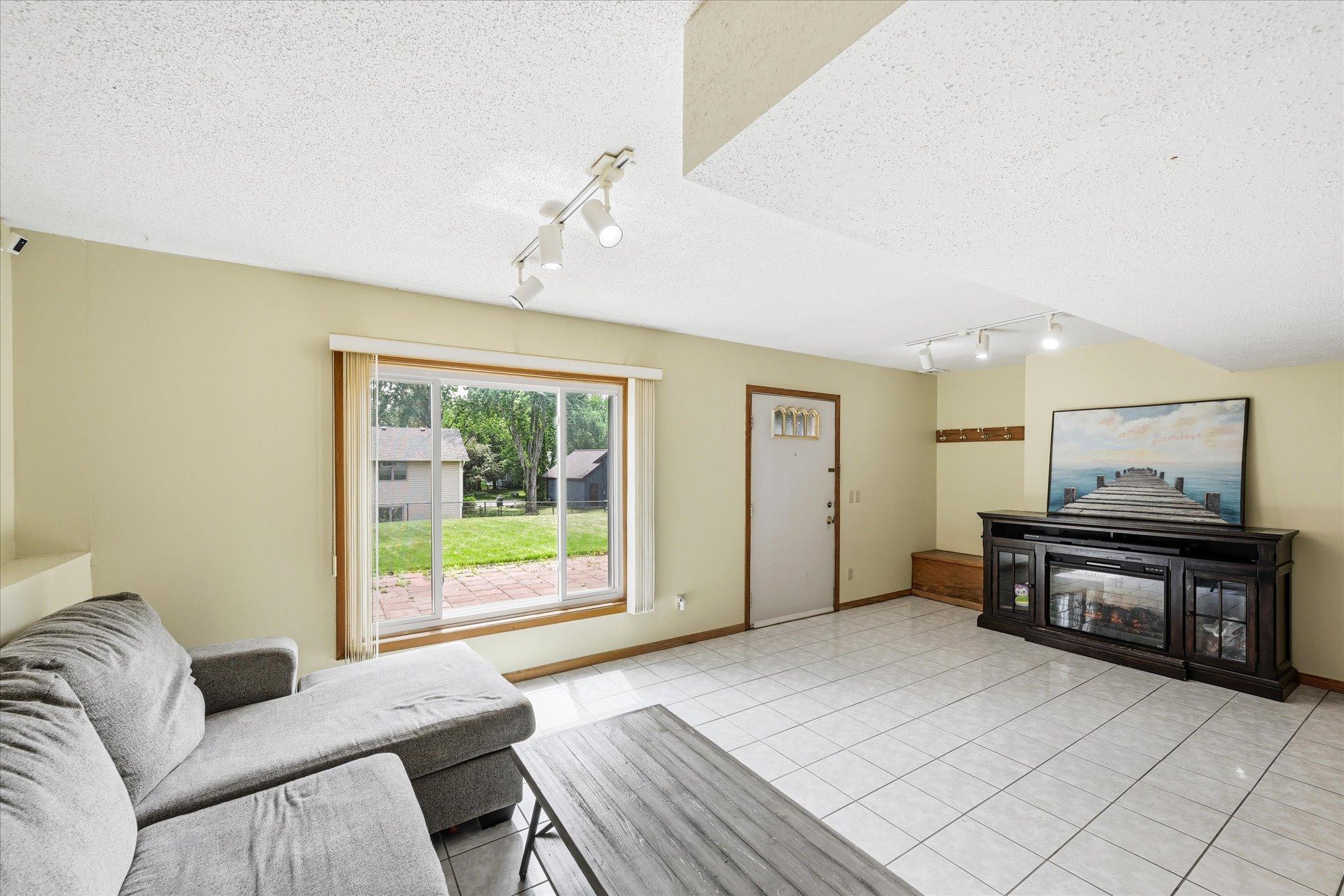 4516 Whitetail Way Eagan, MN 55123 - Photo 33 of 46
