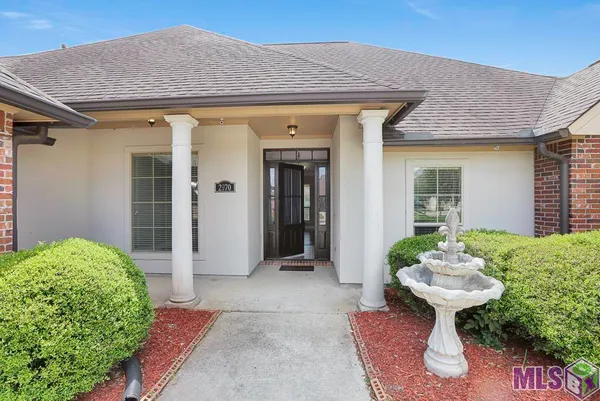 $339,000 | 2970 Majestic Oaks Avenue, Zachary, LA 70791