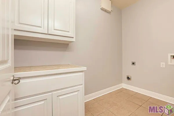 $339,000 | 2970 Majestic Oaks Avenue, Zachary, LA 70791