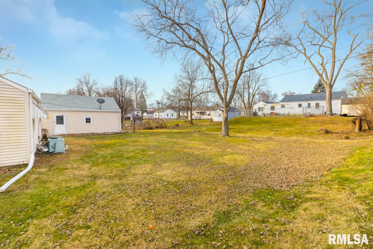 5121 North Hamilton Road Peoria, IL 61614 - Photo 24 of 25 Gallery Image 24