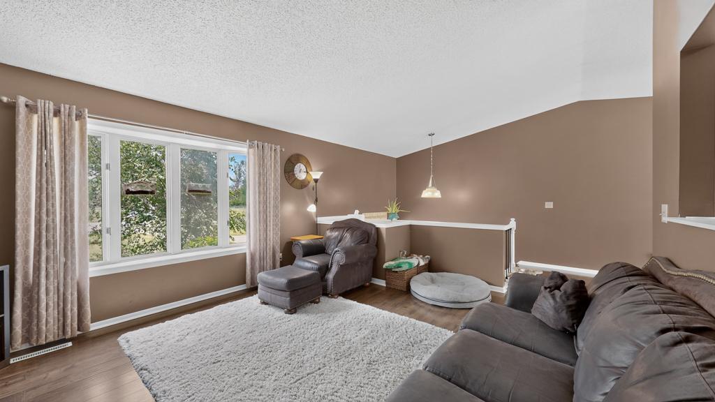 5746 Logan Street Southeast Rochester, MN 55904 - Photo 5 of 48