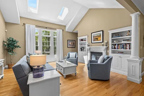$1,199,000 | 894 Liberty Street, Unit 6, Braintree, MA 02184