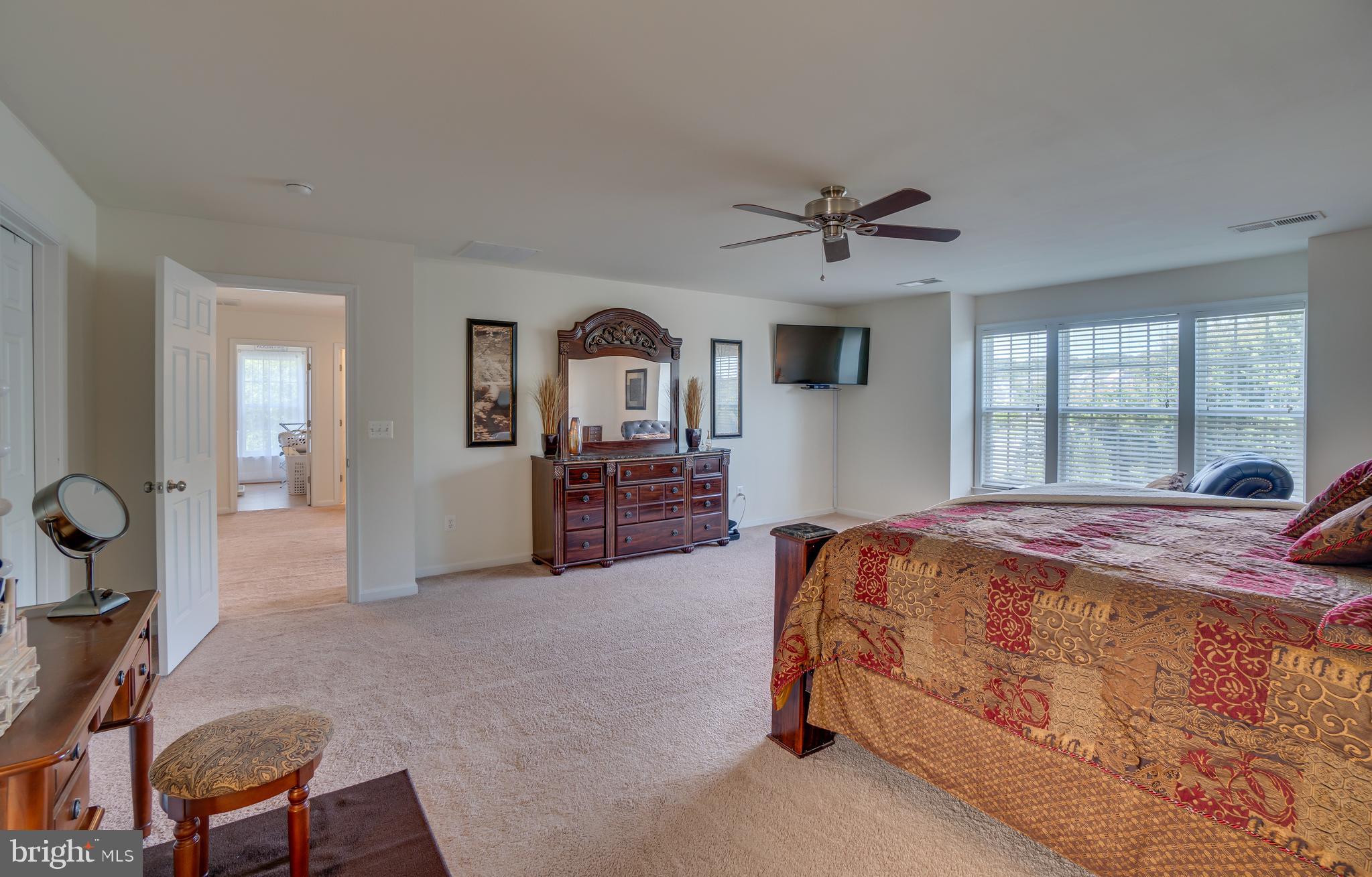 7593 Rio Grande Way Gainesville, VA 20155 - Photo 25 of 58 Gallery Image 25
