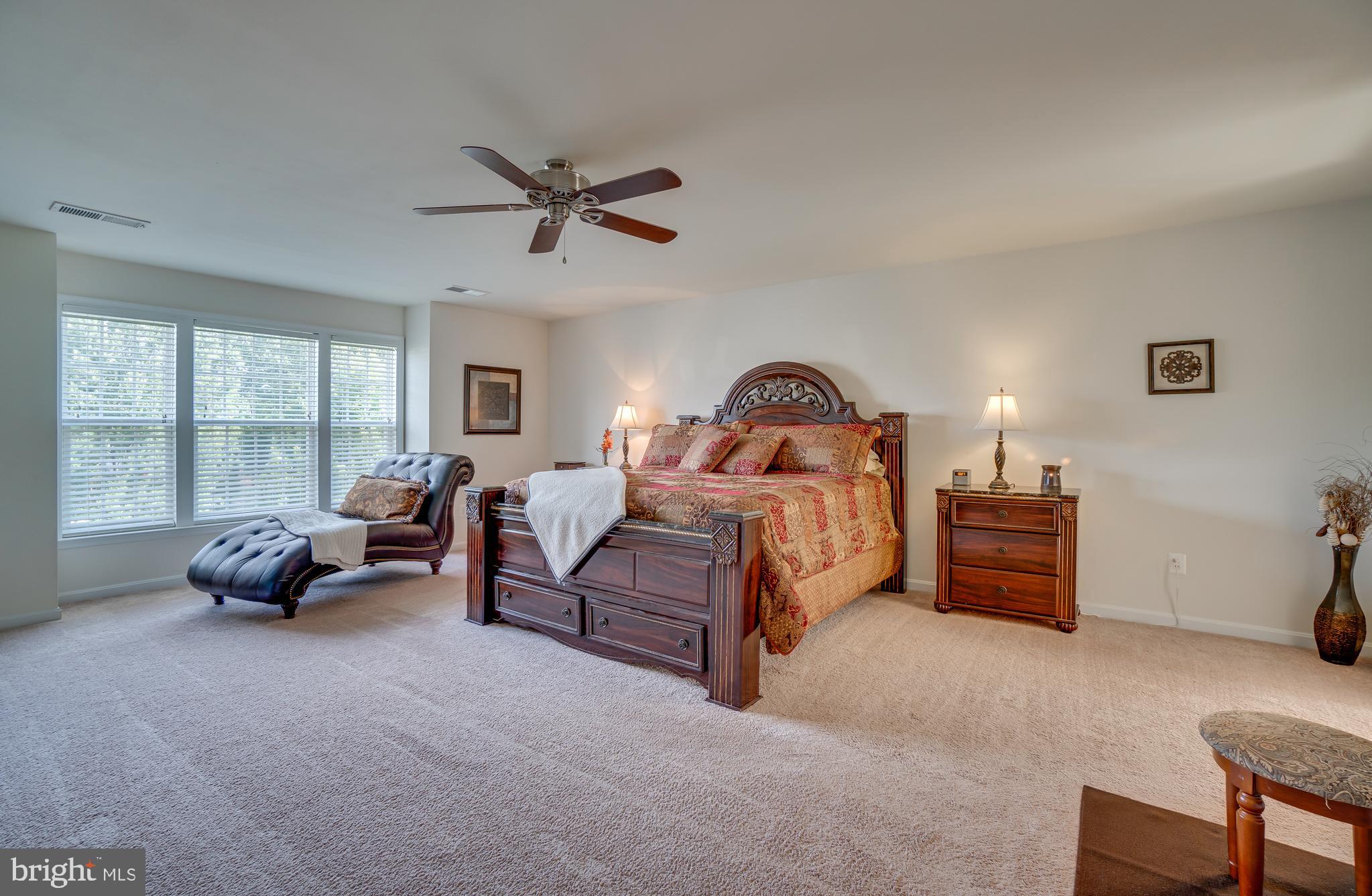7593 Rio Grande Way Gainesville, VA 20155 - Photo 4 of 58 Gallery Image 4
