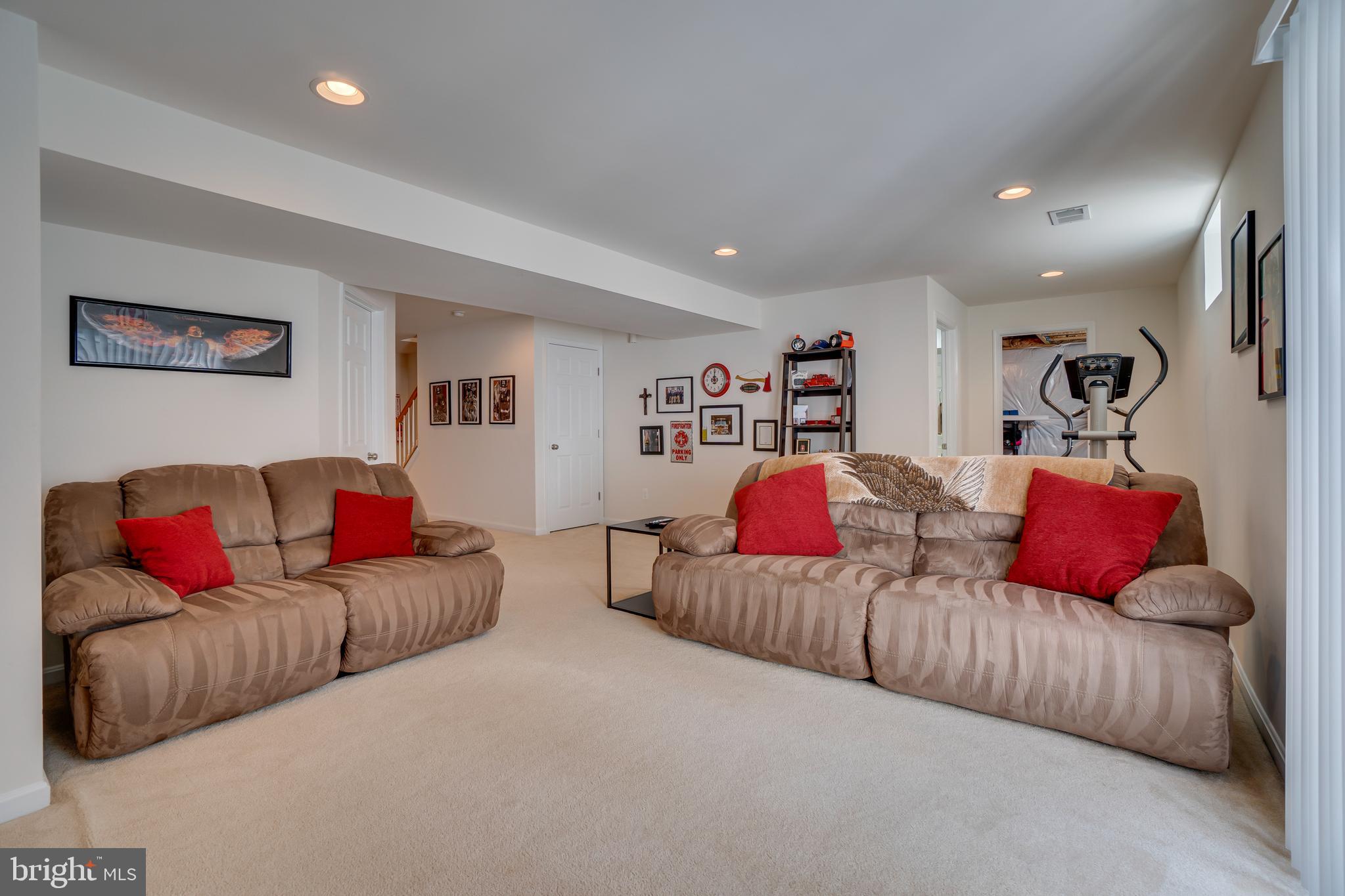 7593 Rio Grande Way Gainesville, VA 20155 - Photo 43 of 58 Gallery Image 43