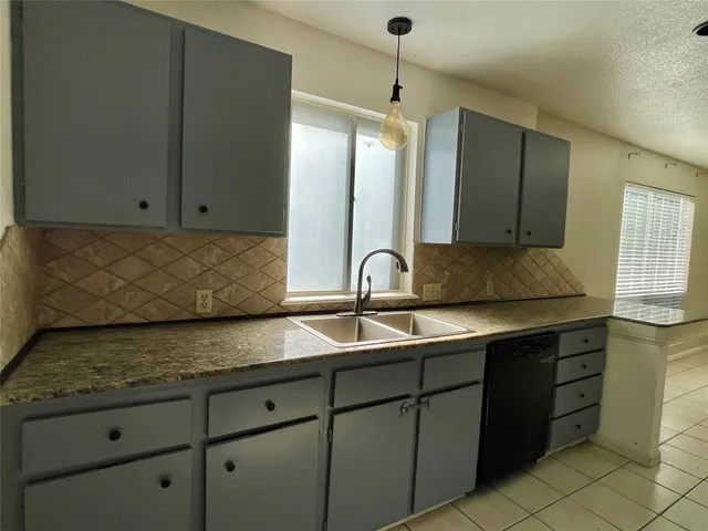 $2,100 | 9206 North Allegro Street, Houston, TX 77080