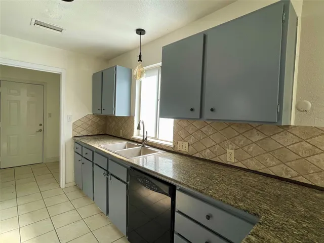 $2,100 | 9206 North Allegro Street, Houston, TX 77080