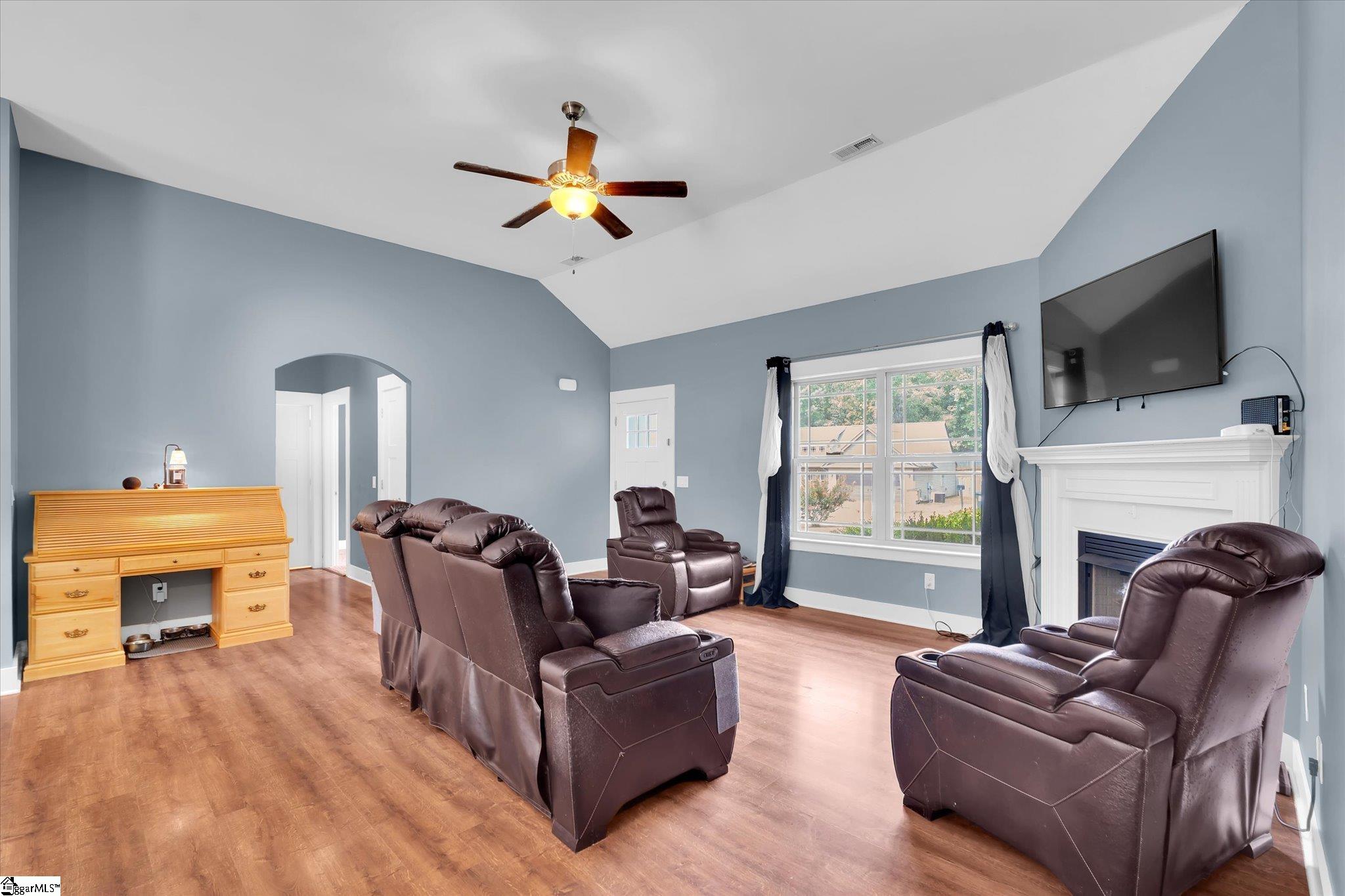 110 Malibu Road Liberty, SC 29657 - Photo 6 of 32 Gallery Image 6