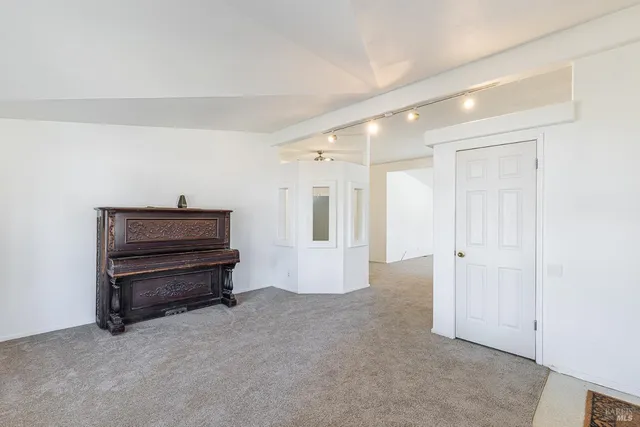 $4,250,000 | 1285 Henry Road, Napa, CA 94559