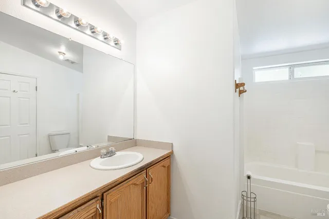 $4,250,000 | 1285 Henry Road, Napa, CA 94559