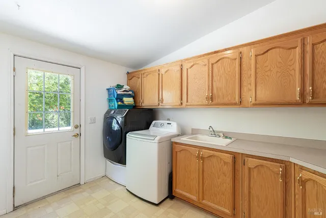 $4,250,000 | 1285 Henry Road, Napa, CA 94559