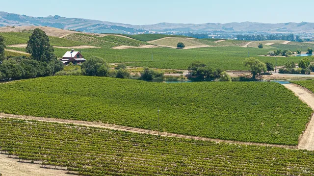 $4,250,000 | 1285 Henry Road, Napa, CA 94559