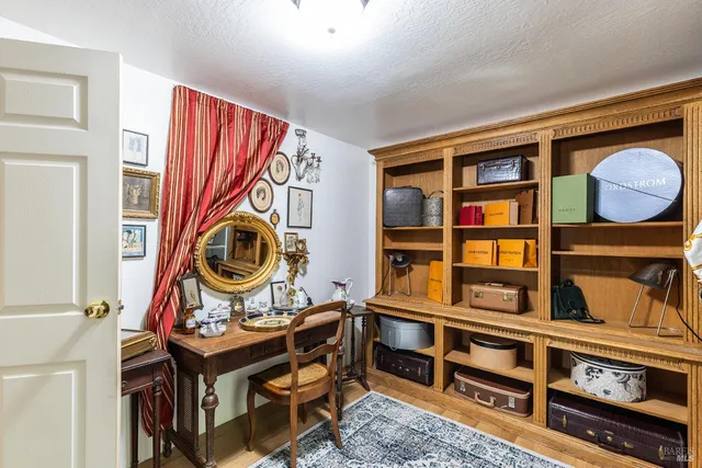 $4,250,000 | 1285 Henry Road, Napa, CA 94559