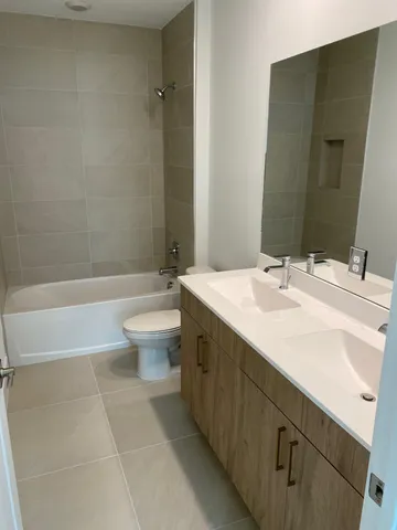 $679,000 | 7011 Southeast Park Trace Drive, Stuart, FL 34997