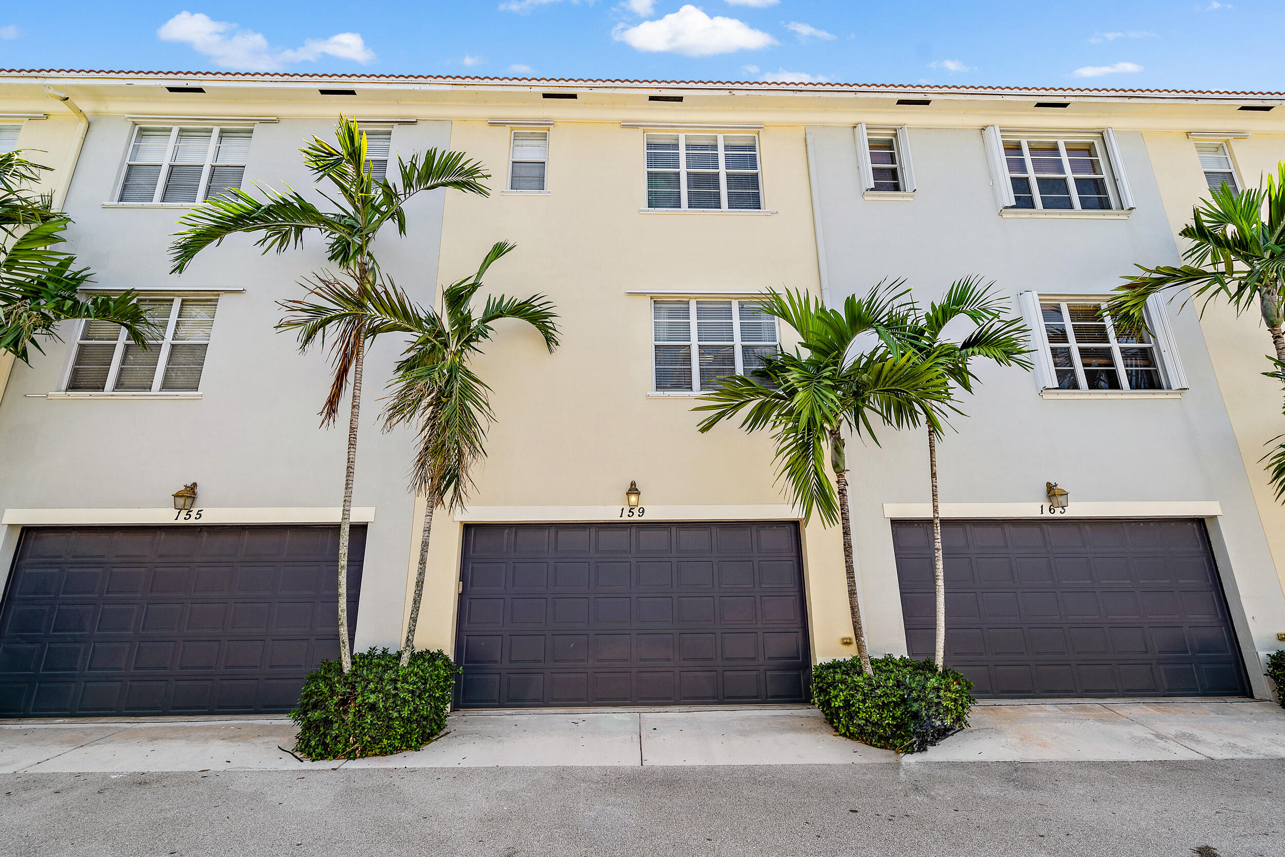 159 Greenwich Circle Jupiter, FL 33458 - Photo 4 of 32 159 Greenwich Cir MLS-27