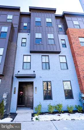 $3,000 | 12912 Sunrise Ridge Alley, Unit 61, Herndon, VA 20171