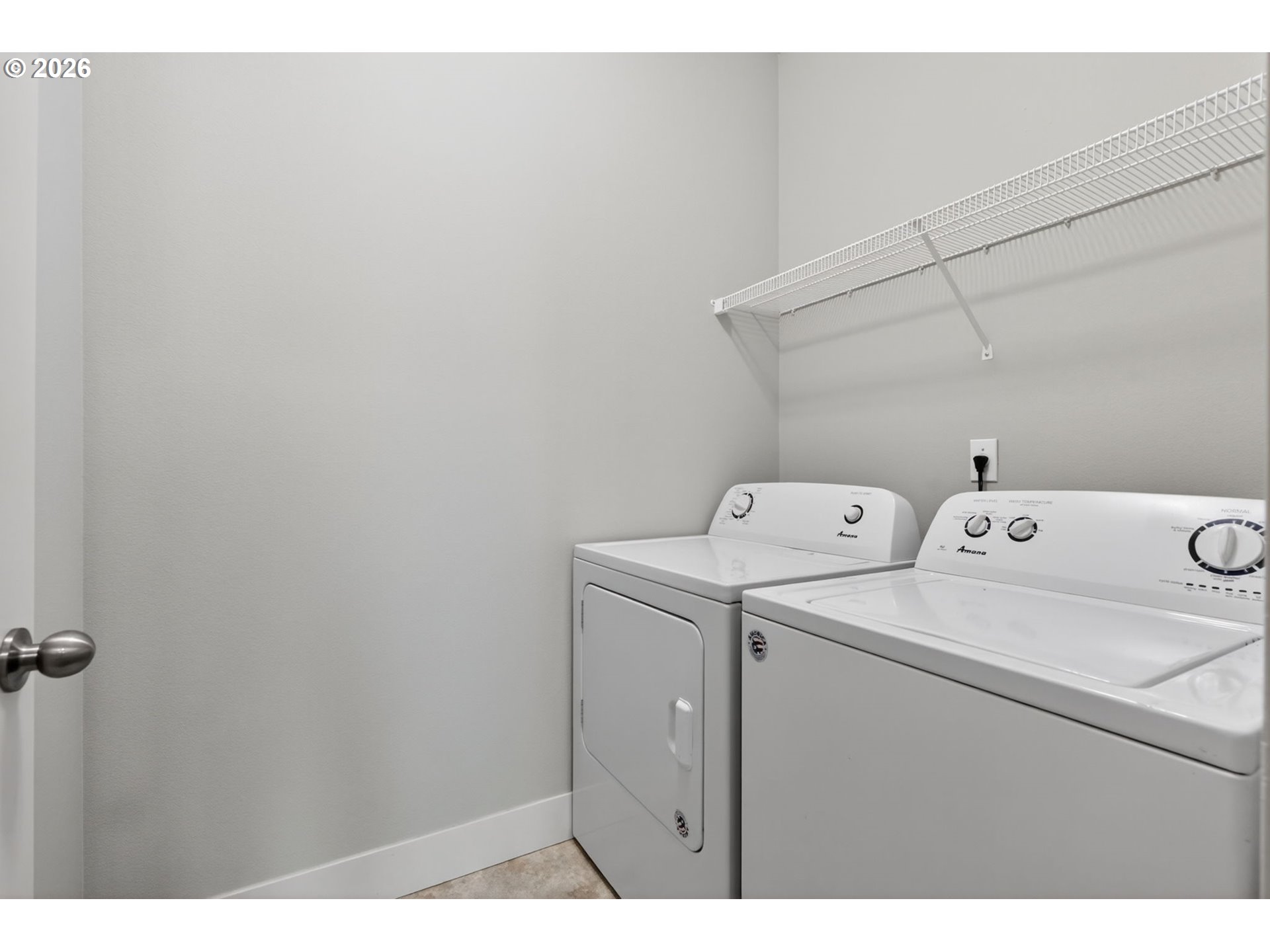 410 Rentfro Way Newberg, OR 97132 - Photo 27 of 39 a utility room with dryer and washer