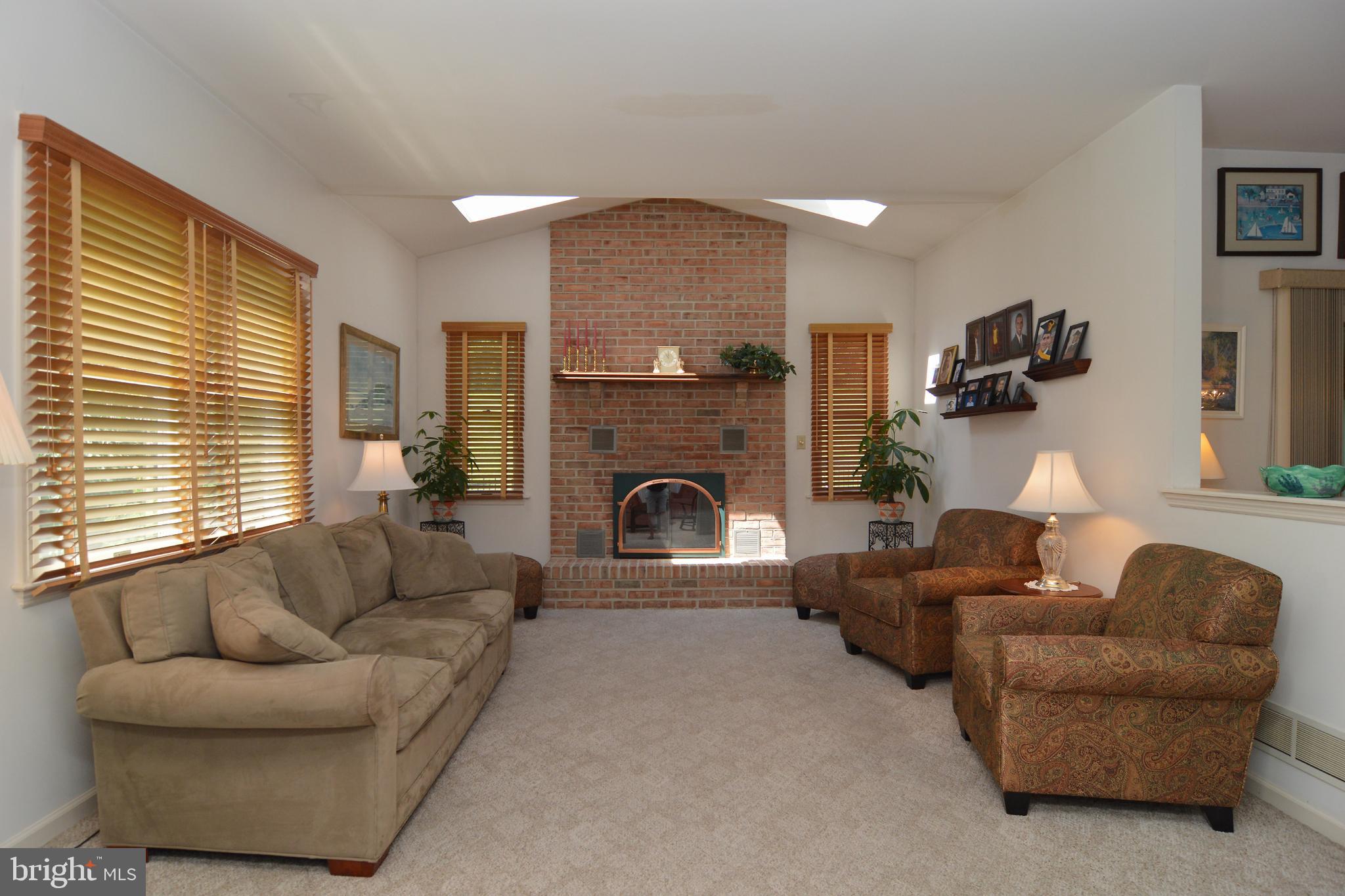 102 Meadowlark Road Reading, PA 19606 - Photo 11 of 56 Family Room