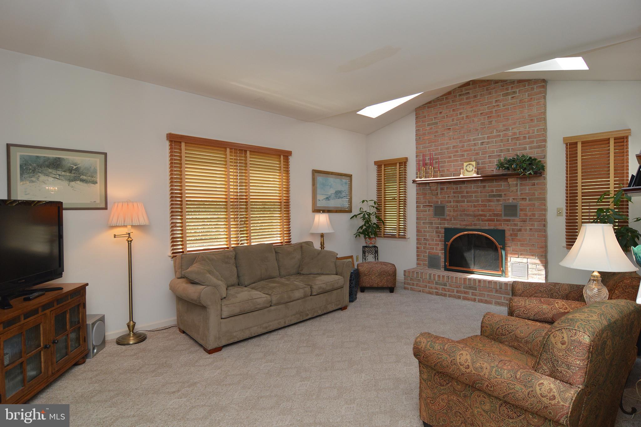 102 Meadowlark Road Reading, PA 19606 - Photo 12 of 56 Family Room