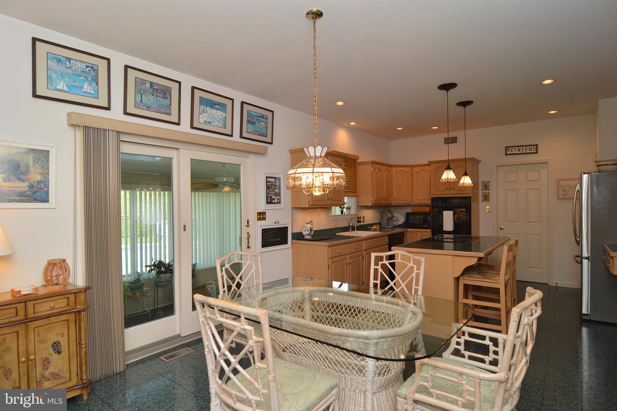 102 Meadowlark Road Reading, PA 19606 - Photo 15 of 56 Eat-In Kitchen