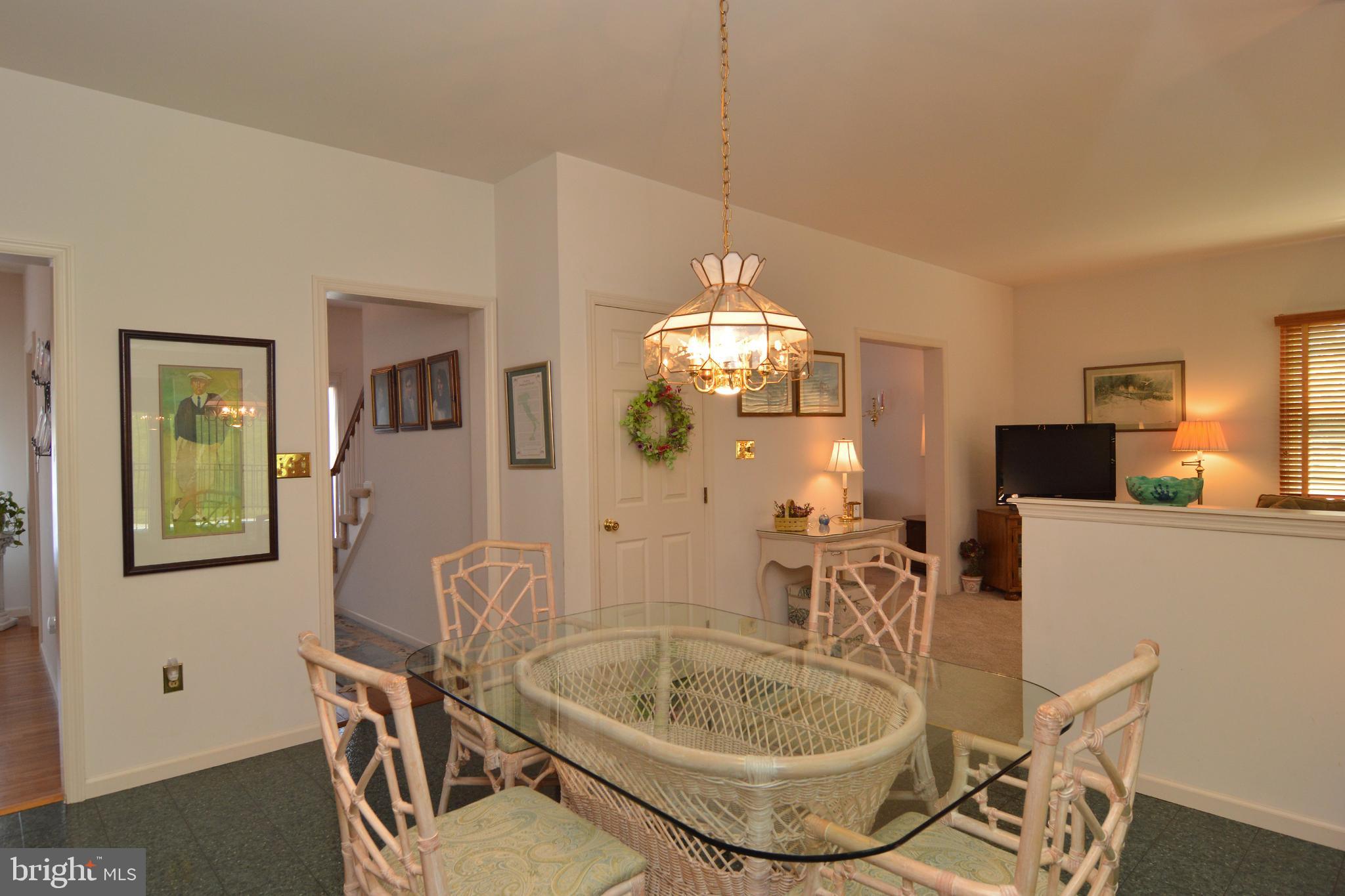 102 Meadowlark Road Reading, PA 19606 - Photo 18 of 56 Eat-In Kitchen