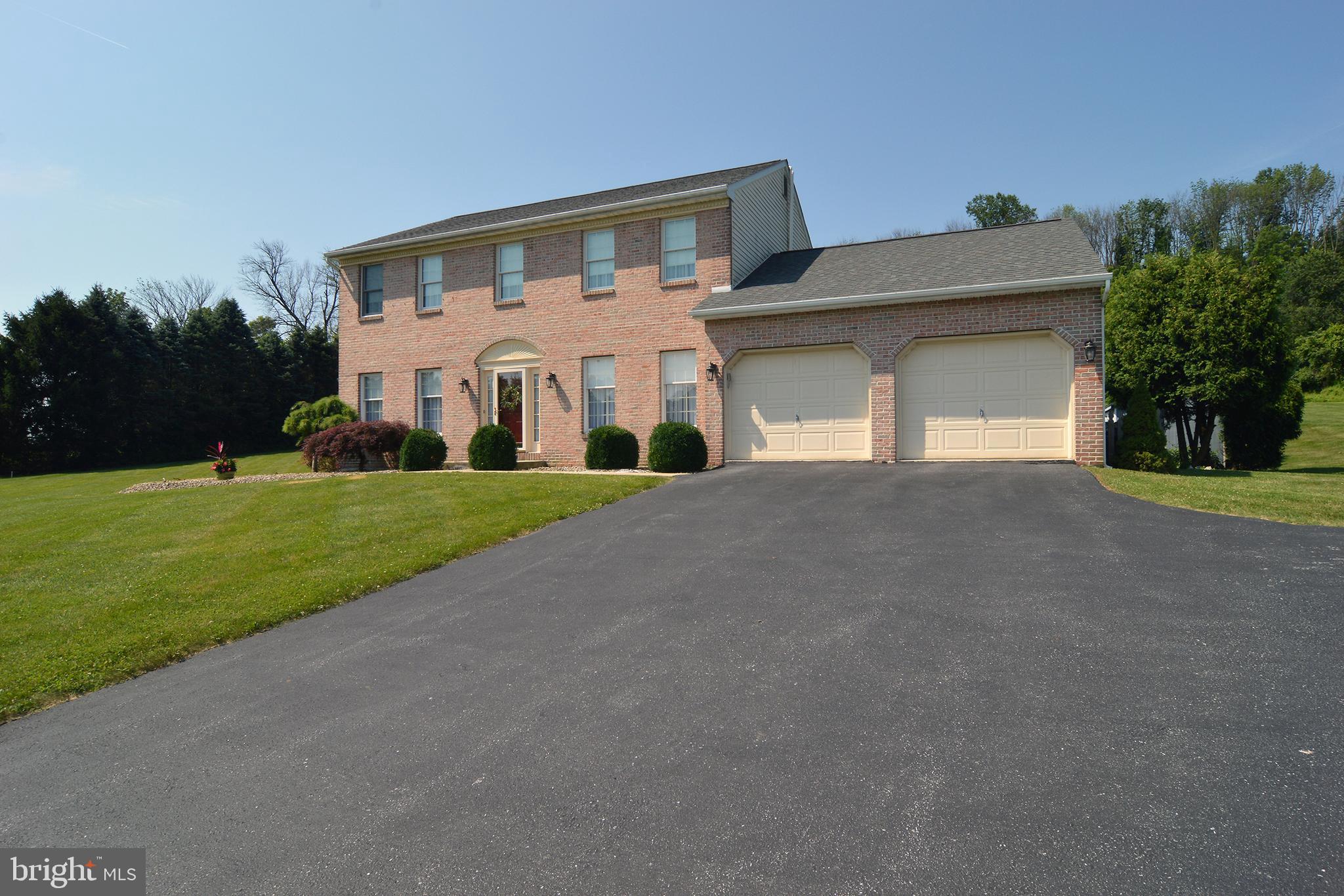 102 Meadowlark Road Reading, PA 19606 - Photo 3 of 56 Front Exterior