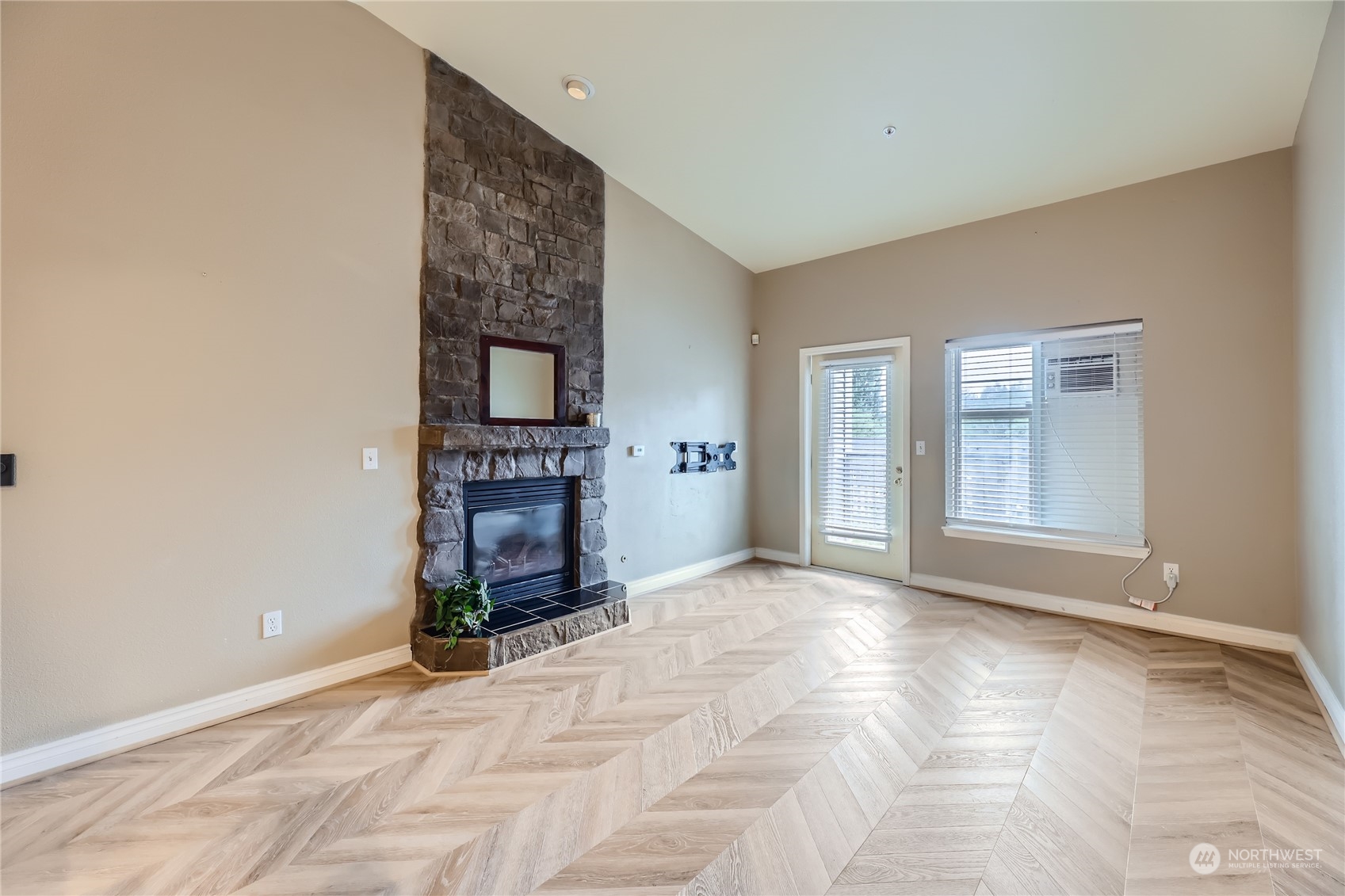 23908 Bothell Everett Highway, Unit A303 Bothell, WA 98021 - Photo 5 of 13