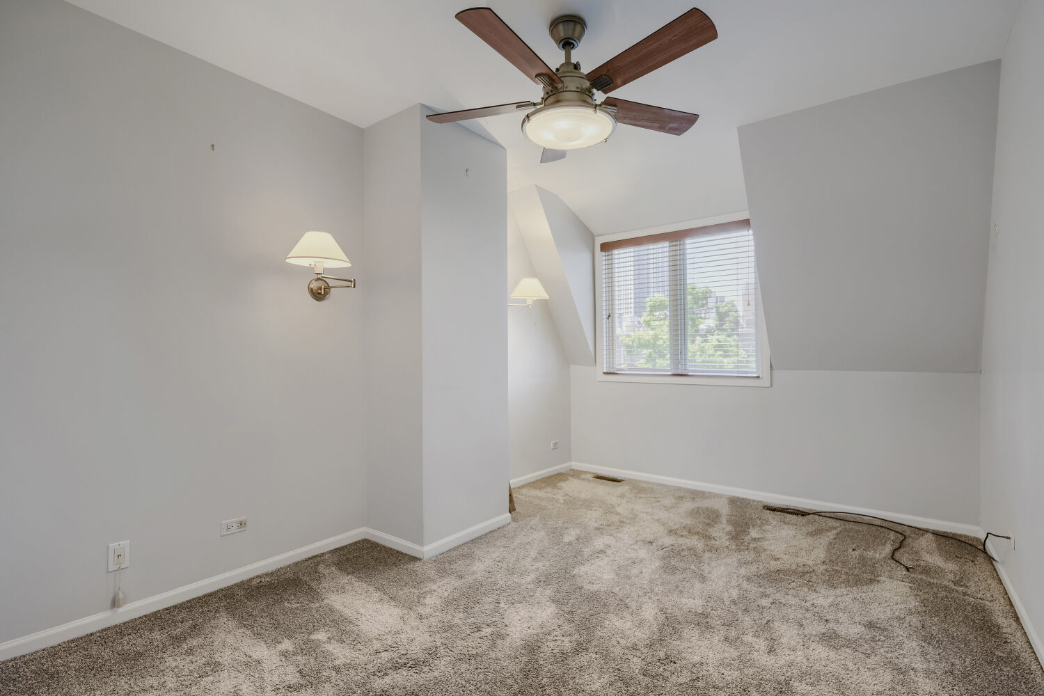 481 North Clinton Street Chicago, IL 60654 - Photo 19 of 34