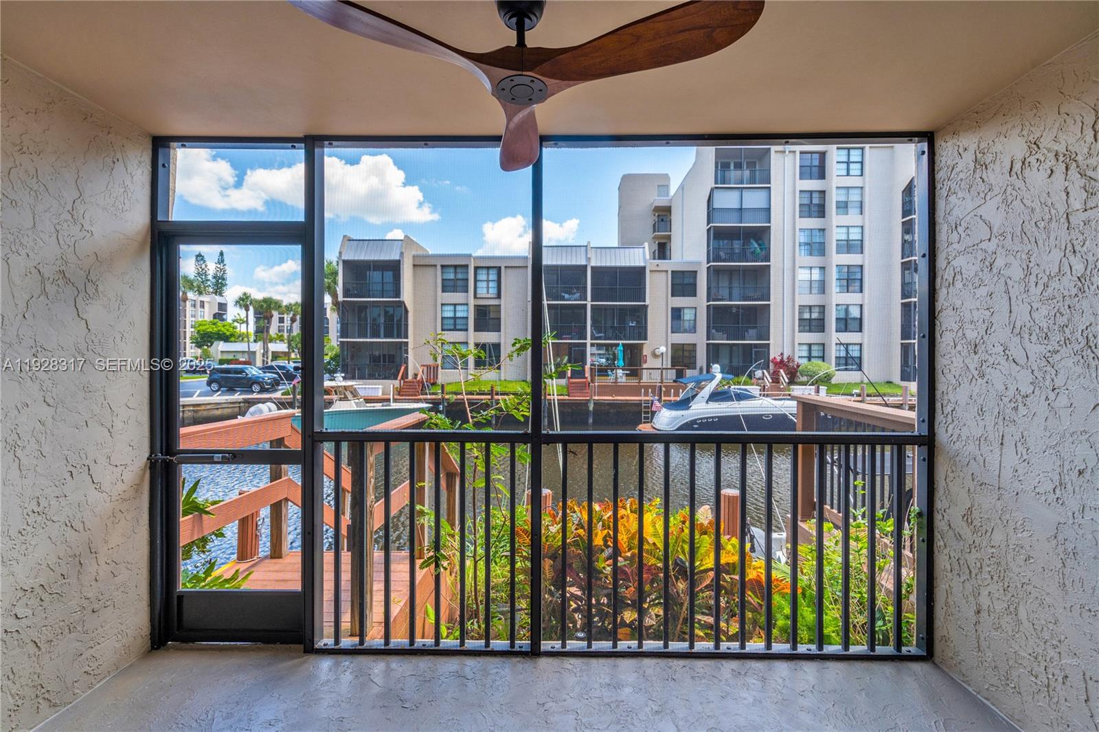 12 Royal Palm Way, Unit 103 Boca Raton, FL 33432 - Photo 17 of 29