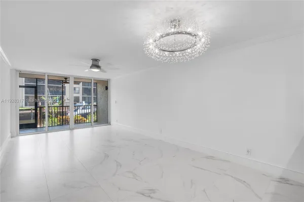 $3,000 | 12 Royal Palm Way, Unit 103, Boca Raton, FL 33432