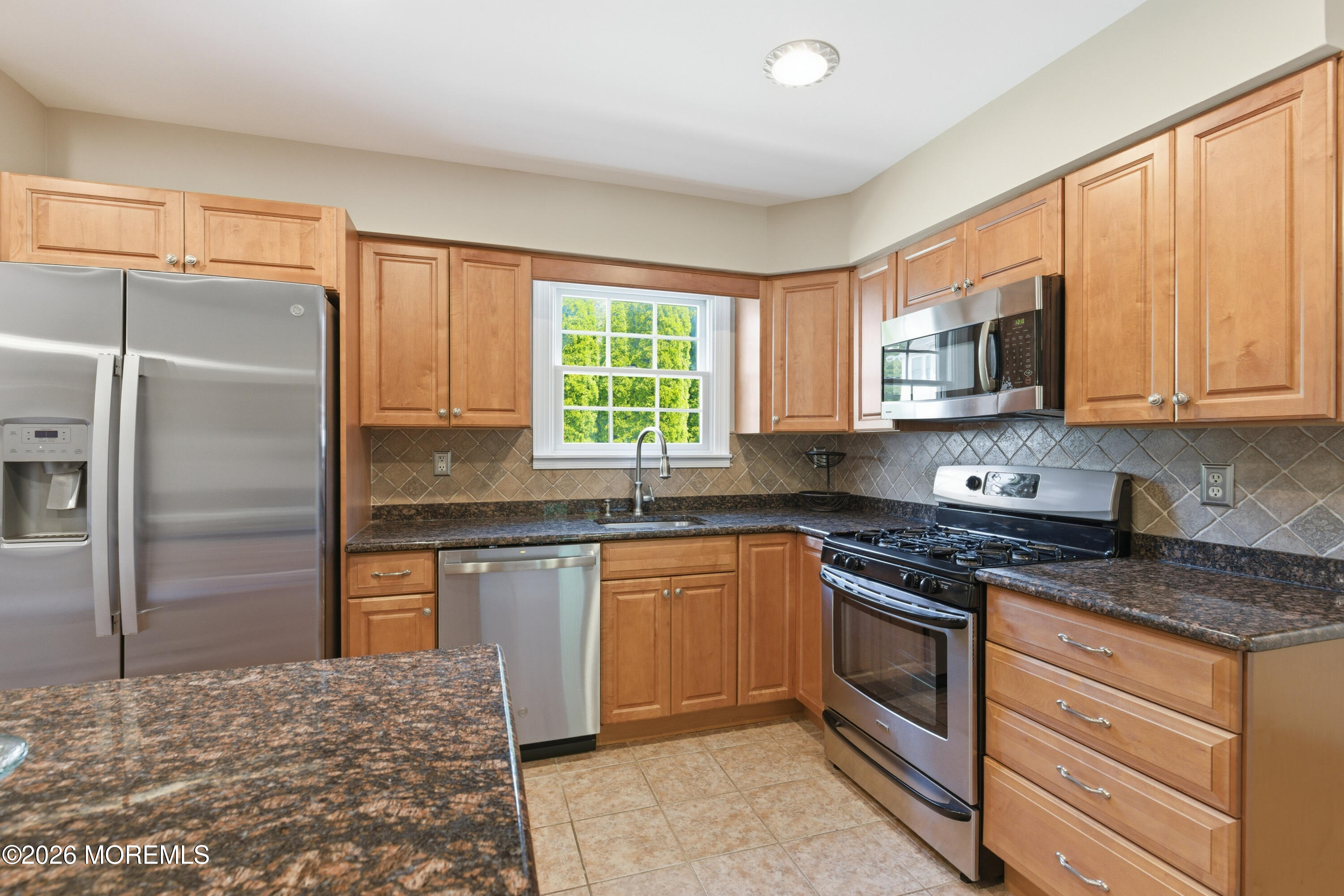 6 Davids Lane Howell, NJ 07731 - Photo 12 of 44 Interior-10