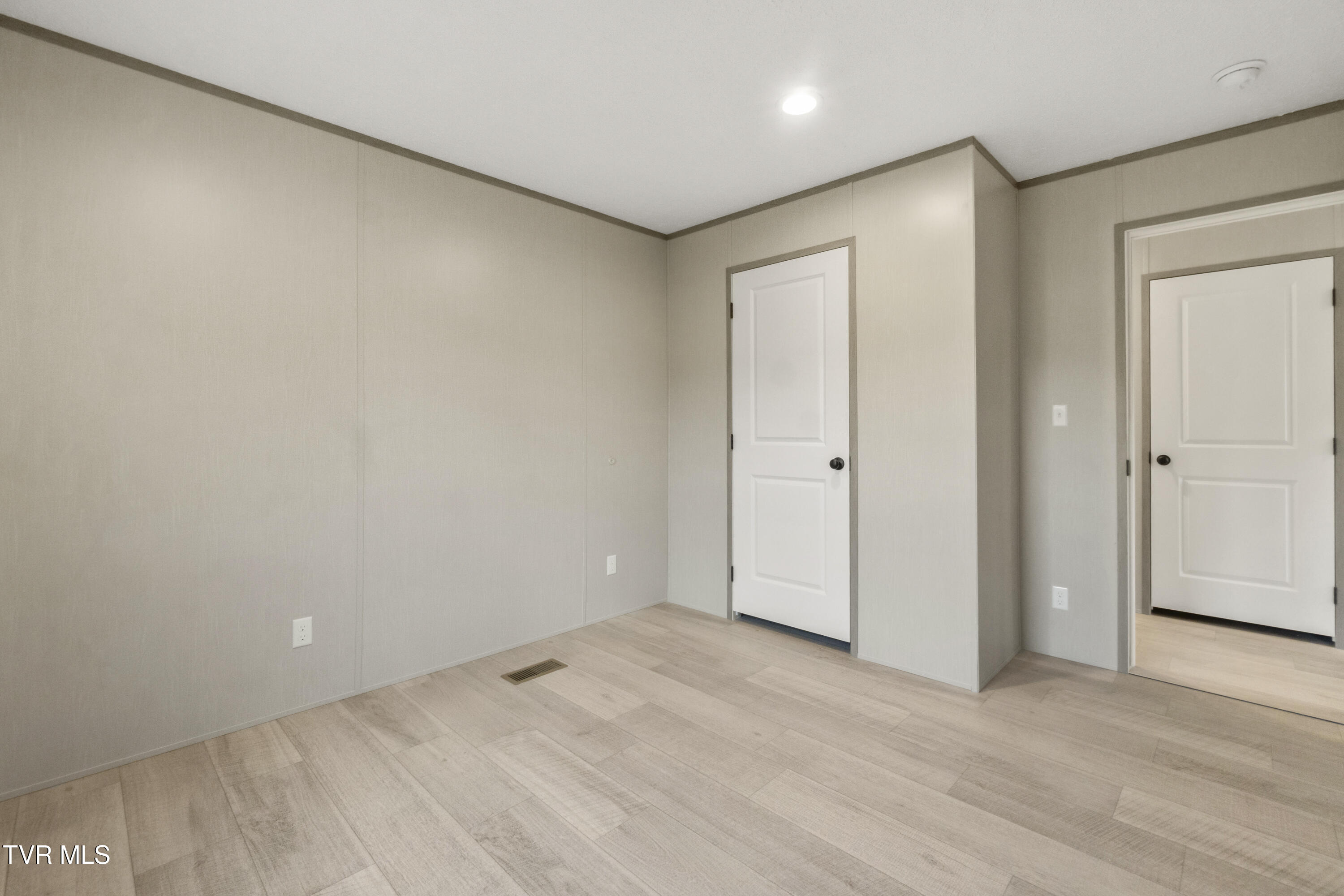 595 McDonald Road Midway, TN 37809 - Photo 18 of 39 3rd Bedroom