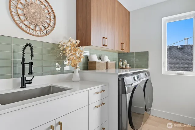 $1,788,000 | 1109 Northwest /1111 65th Street, Seattle, WA 98117