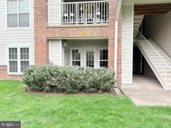 $1,900 | 20958 Timber Ridge Terrace, Unit 104, Ashburn, VA 20147