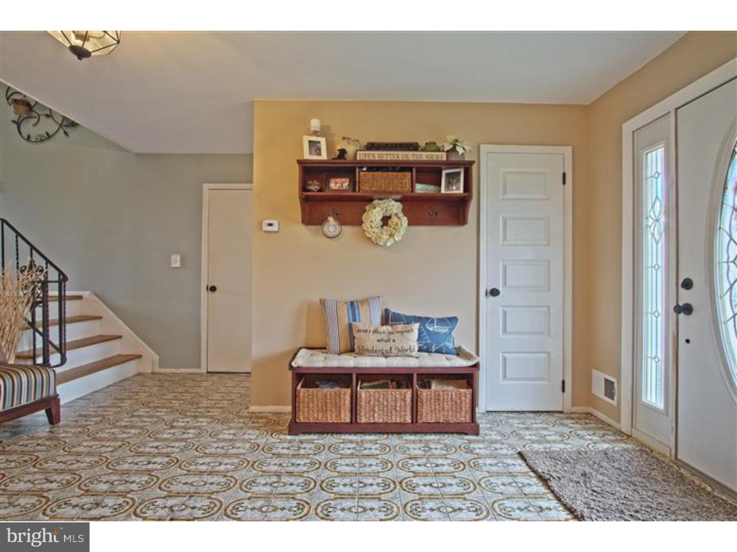 7 Springhill Drive Howell, NJ 07731 - Photo 4 of 25