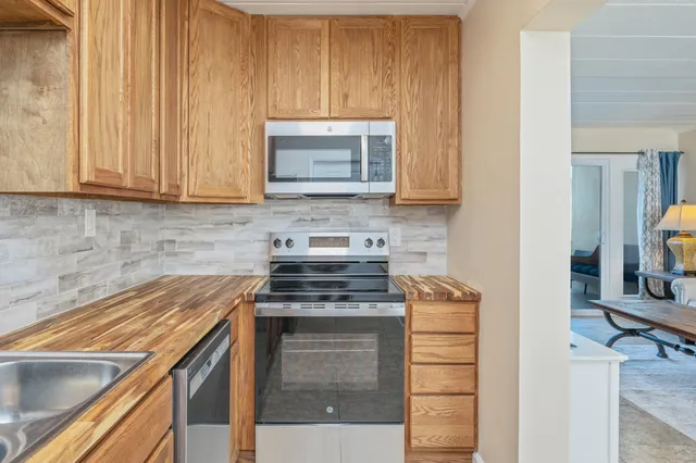 $325,000 | 300 Miracle Strip Parkway, Unit 3A, Mary Esther, FL 32569