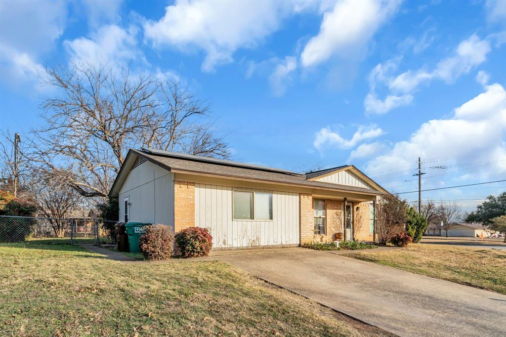 3800 Redstone Road Denton, TX 76209 - Photo 4 of 33 a view of a house with a patio