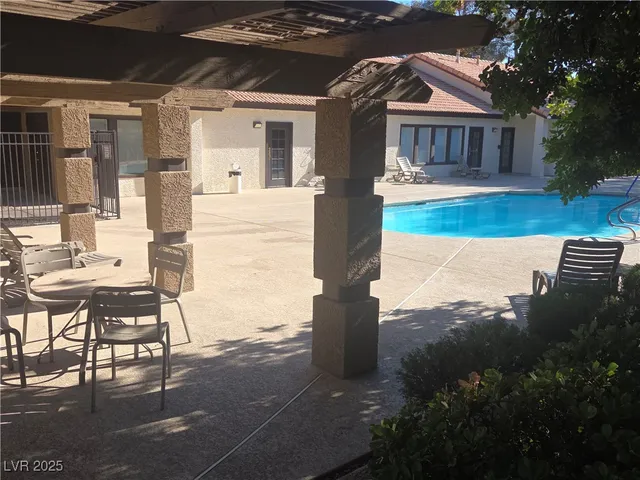 $165,000 | 2451 North Rainbow Boulevard, Unit 1047, Las Vegas, NV 89108