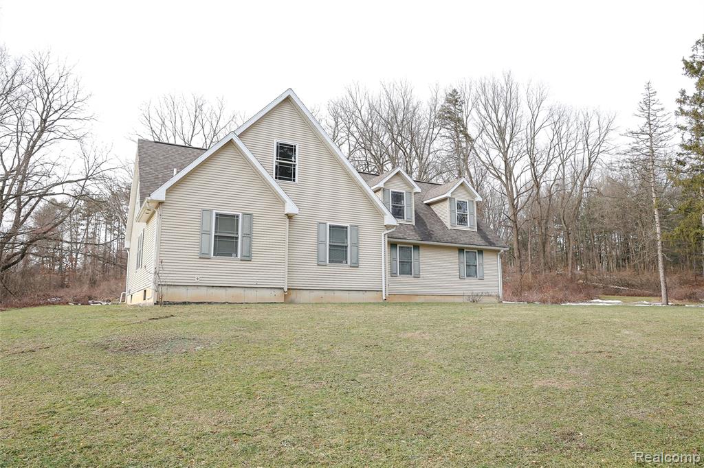 2755 Curtis Road Leonard, MI 48367 - Photo 8 of 61