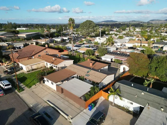 a picture of city view