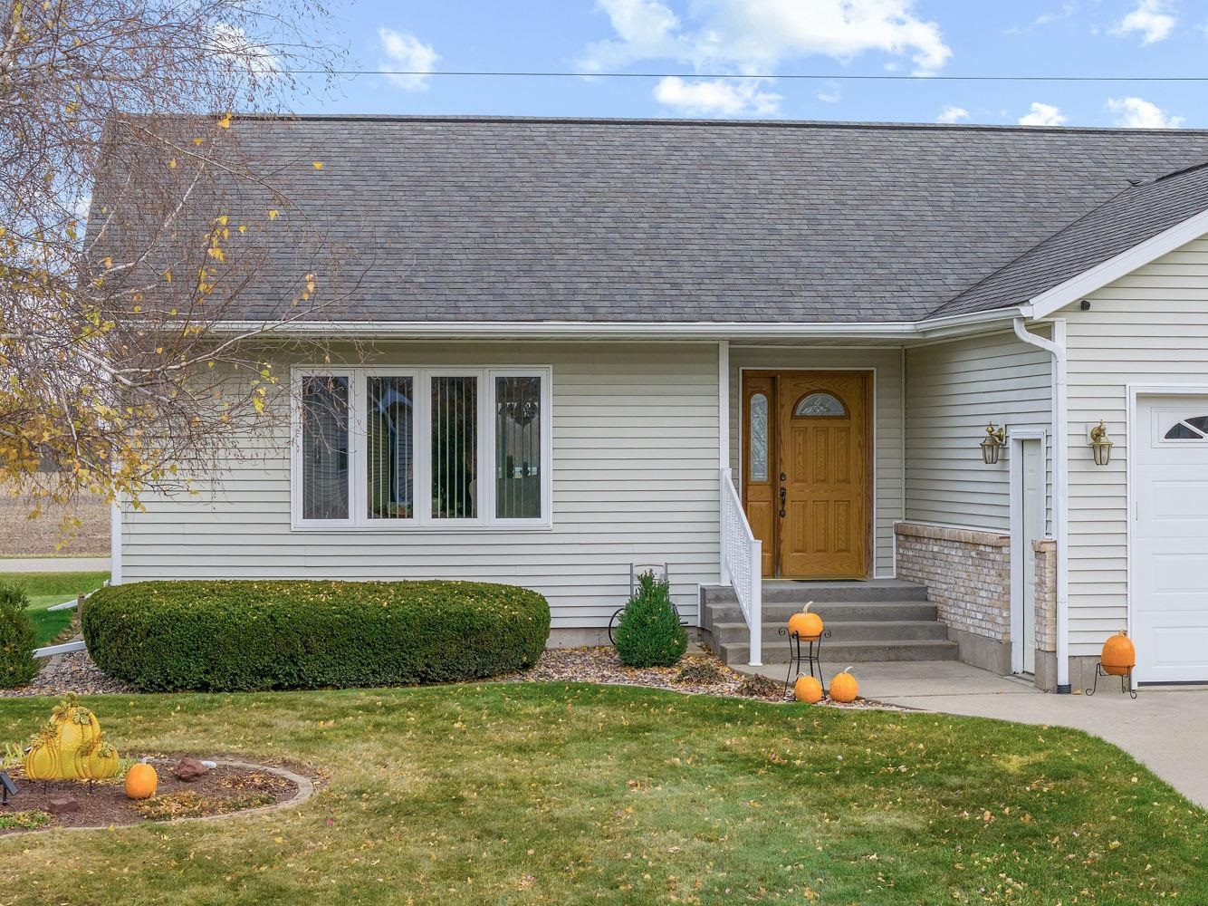 52 Bindl Drive Reedsburg, WI 53959 - Photo 3 of 38