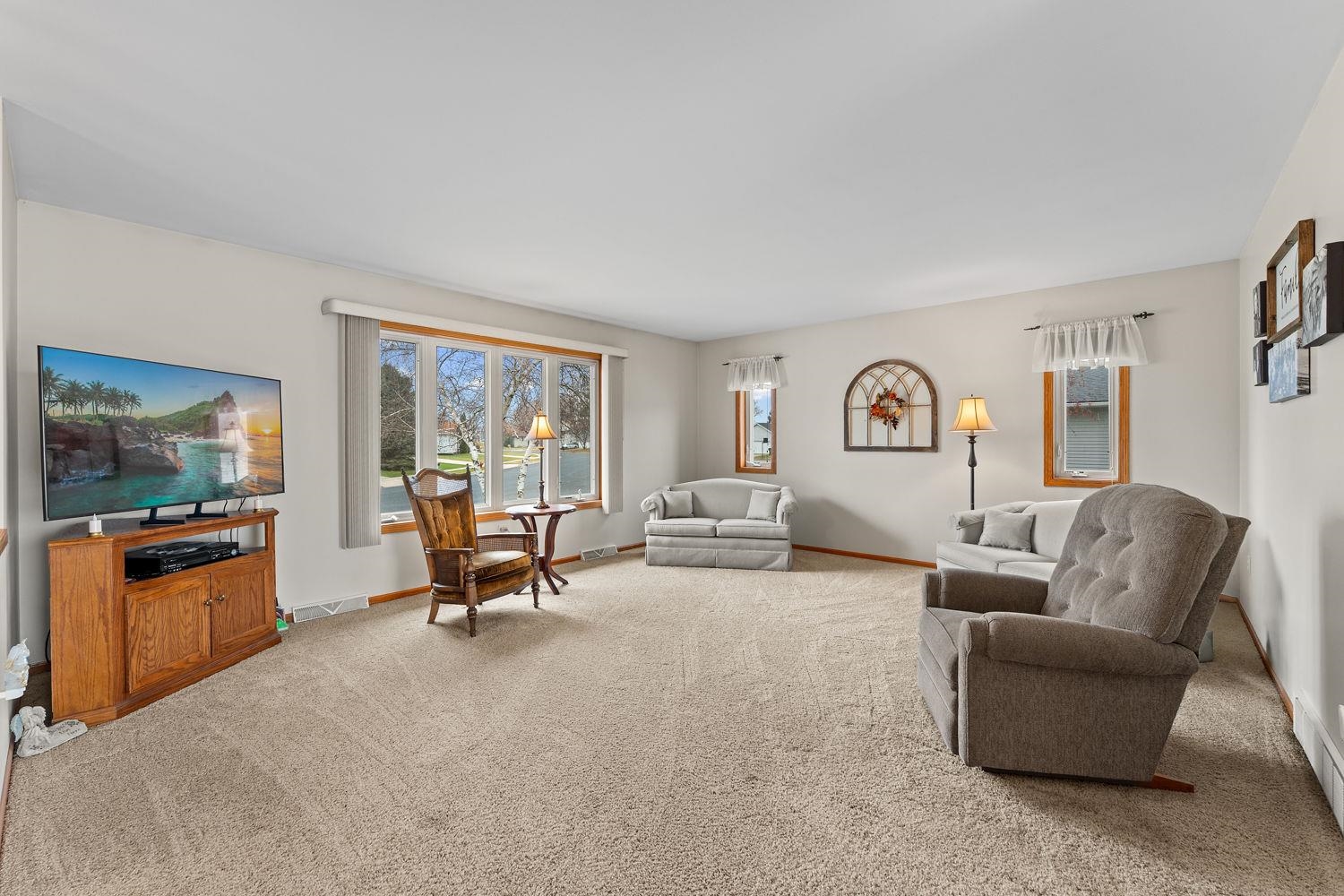 52 Bindl Drive Reedsburg, WI 53959 - Photo 10 of 38