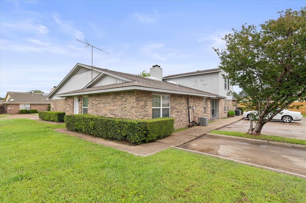 4830 Gatewood Road Garland, TX 75043 - Photo 5 of 26