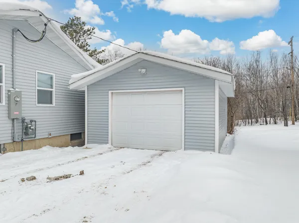 $179,000 | 414 9th Street Northeast, Chisholm, MN 55719