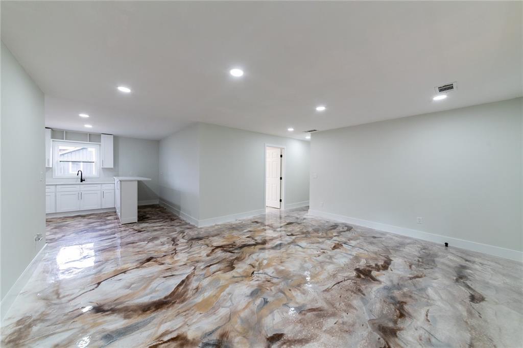 3105 Hamilton Mill Road Buford, GA 30519 - Photo 9 of 33